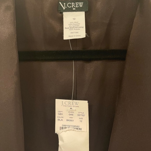 Vintage style J.Crew vest 🖤🤍 - Picture 2 of 3